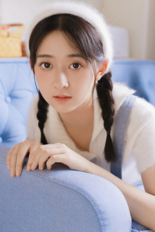 特殊女子监狱有2个版本